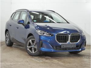 BMW 220 Active Tourer i LED, Navi, AHK, Komfortz., uvm.