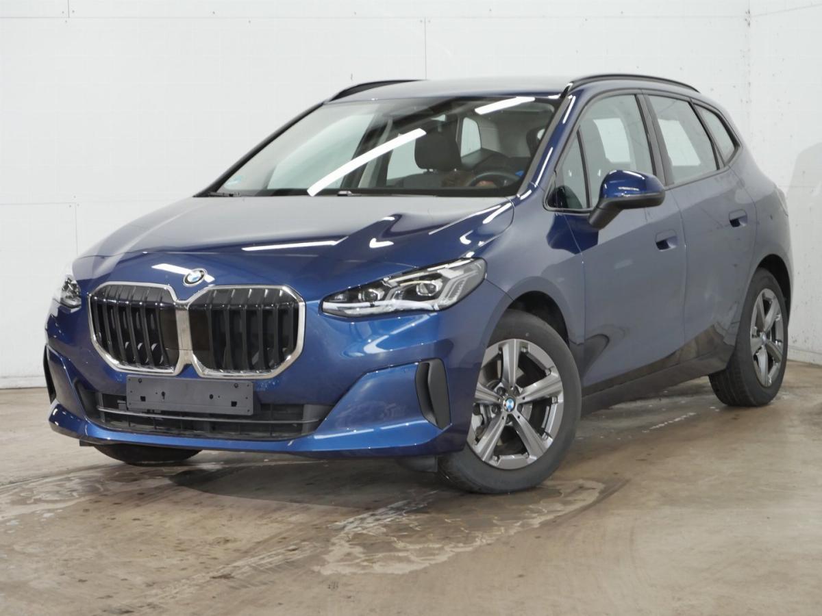 BMW 220 Active Tourer i LED, Navi, AHK, Komfortz., uvm.