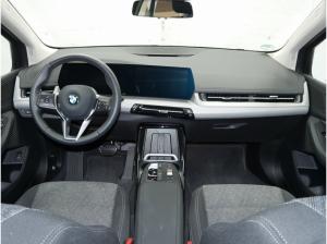 BMW 220 Active Tourer i LED, Navi, AHK, Komfortz., uvm.