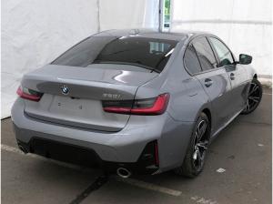 BMW 320 i Lim. "M-Sport" LED, Navi, Head-Up, ACC, ParkAss+, Komfortz., uvm.