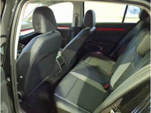 Volkswagen Golf VIII Lim. 1,5 TSI - LED Plus Rear View PDC Navi SHZ LM AHK ACC CarPlay MFL
