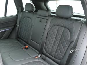 BMW X5 xDrive30d "M-Sport" LED, Navi, AHK , Head-Up, DrivAssProf, ParkAssProf, H/K, Pano, Ambient Air, uvm.