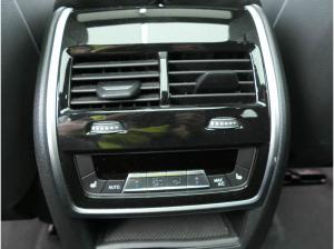 BMW X5 xDrive30d "M-Sport" LED, Navi, AHK , Head-Up, DrivAssProf, ParkAssProf, H/K, Pano, Ambient Air, uvm.