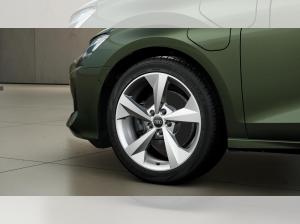 Audi A3 Sportback Advanced 40 TFSIe, Optikpaket Schwarz, LED, Kamera, AHK, 18 Zoll, 8-Fach bereift
