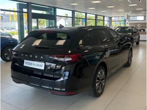 Skoda Superb Combi Selection 2,0 TDI pACC*NAVI*AHK*