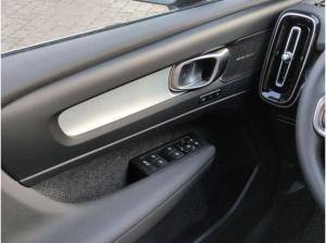 Volvo XC40 XC 40 B3 B DKG Plus Dark+LichtPak+Standh.+SOFORT