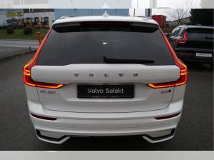 Volvo XC60 B5 Benzin AWD Plus Dark Aut/HeadUp/AHK/Luftfahrwerk/Panorama **PRIVAT**