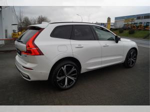 Volvo XC60 B5 Benzin AWD Plus Dark Aut/HeadUp/AHK/Luftfahrwerk/Panorama **PRIVAT**