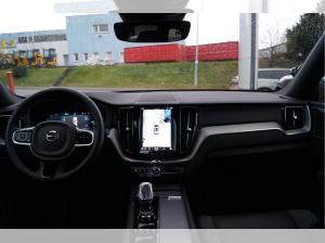 Volvo XC60 B5 Benzin AWD Plus Dark Aut/HeadUp/AHK/Luftfahrwerk/Panorama **PRIVAT**