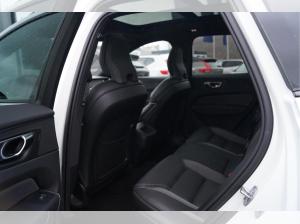 Volvo XC60 B5 Benzin AWD Plus Dark Aut/HeadUp/AHK/Luftfahrwerk/Panorama **PRIVAT**