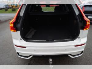 Volvo XC60 B5 Benzin AWD Plus Dark Aut/HeadUp/AHK/Luftfahrwerk/Panorama **PRIVAT**