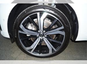 Volvo XC60 B5 Benzin AWD Plus Dark Aut/HeadUp/AHK/Luftfahrwerk/Panorama **PRIVAT**