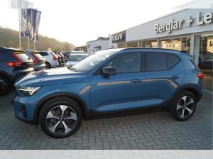 Volvo XC40 B3 Benzin 2WD Ultra Dark DKG/Connect/Panorama/360° **PRIVAT**