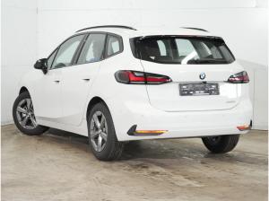 BMW 220 Active Tourer i Navi, LED, Parkass., Keyless, AHK, uvm.