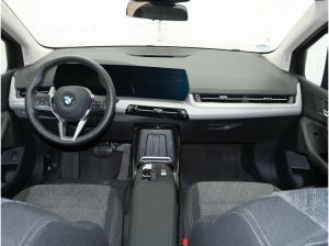 BMW 220 Active Tourer i Navi, LED, Parkass., Keyless, AHK, uvm.