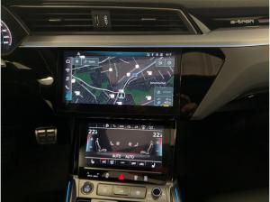 Audi Q8 e-tron Advanced 55 qu. MATRIX 360°K HUD PANO