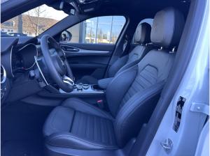 Alfa Romeo Stelvio Veloce Q4 AHK