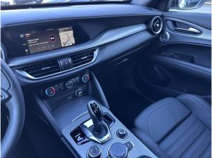 Alfa Romeo Stelvio Veloce Q4 AHK