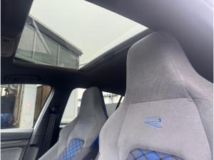Volkswagen Golf R BLACK - 4M DSG NAVI LED PANO KAMERA SHZ ALU