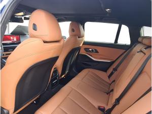 BMW 330 330e xDrive Touring M Sportpaket HiFi DAB LED