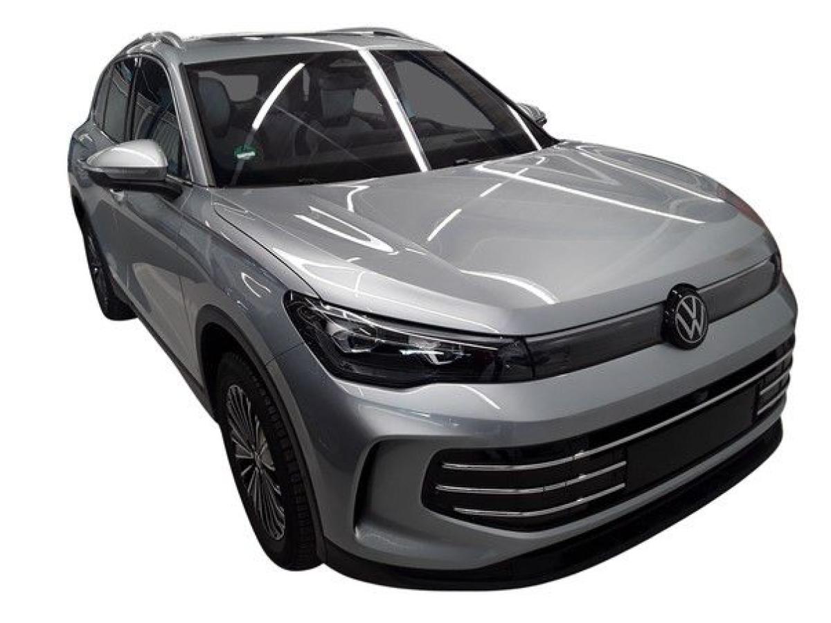 Volkswagen Tiguan Elegance 4Motion 2.0 TDI DSG - Pano PDC HUD Standhzg.AHK Area View IQ.Drive CarPlay LM