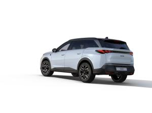 Peugeot 5008 GT HYBRID 145 DSC6