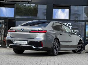BMW 740 740d xDrive M Sport SkyLounge DA/PA Prof B&W AHK