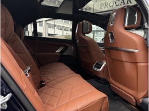 BMW 740 740d xDrive M Sport Pro DA/PA Prof TV Massa. B&W
