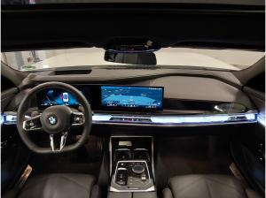 BMW 740 d xDrive "M-Sport" DrivAssProf, ParkAssProf, Standhzg., Integrallenkung, uvm.