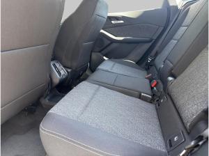 BMW 218 Active Tourer / LED / AHK / Lenkradheizung