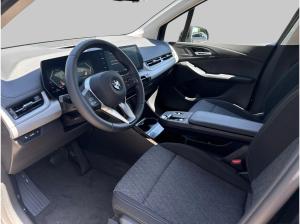 BMW 218 Active Tourer / LED / AHK / Lenkradheizung