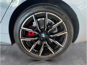 BMW i4 xDrive40 Gran Coupe M Sport AHK Kamera HiFi **Inkl. Winterräder**