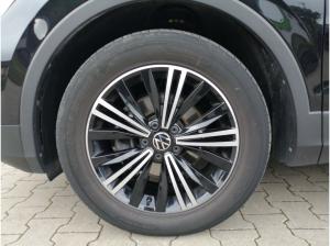 Volkswagen Tiguan Active 2.0TDI DSG / Matrix, HuD, AHK, RFK