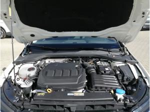 Volkswagen Golf VIII Life 2.0 TDI / Navi, CarPlay, LED, SHZ