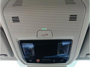 Volkswagen Golf VIII Life 2.0 TDI DSG / Navi, CarPlay, HuD