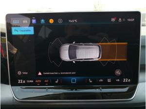 Volkswagen Golf VIII Life 2.0 TDI DSG / Navi, CarPlay, HuD