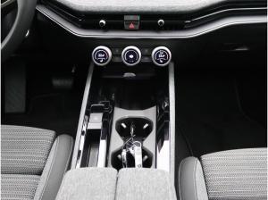 Skoda Superb Combi Selection 2.0TDI DSG / Pano, Matrix