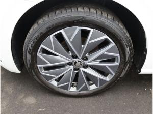 Skoda Scala Tour 1.5 TSI DSG / Bluetooth, MirrorLink