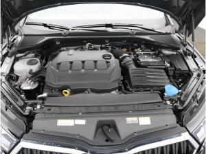 Skoda Octavia Selection 2.0 TDI DSG / Navi, HuD, 360°