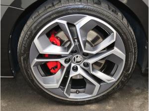 Skoda Octavia Combi RS 2.0TSI DSG/ Pano, HuD, AHK, LED