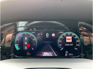 Volkswagen Golf VIII Life 1.5eTSI DSG/ AppConnect, LED, RFK