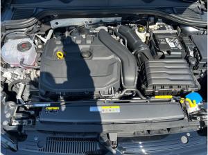 Volkswagen Golf Variant Life 1.5eTSI DSG/ CarPlay, AHK, LED