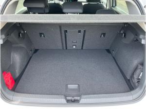 Volkswagen Golf VIII Life 1.5eTSI DSG/ AppConnect, LED, RFK