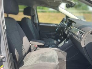 Volkswagen Touran Comfortline 2.0 TDI DSG / Navi, AHK, LED