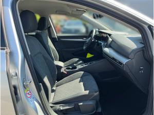 Volkswagen Golf Variant Life 1.5eTSI DSG/ CarPlay, AHK, LED