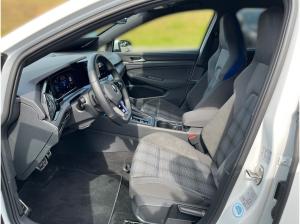 Volkswagen Golf VIII GTE 1.4 eHybrid DSG / Navi, LED+, RFK