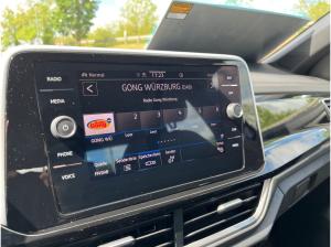 Volkswagen T-Roc R-Line 1.5TSI DSG/ CarPlay, ParkAssi, LED+