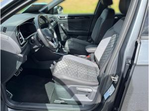 Volkswagen T-Roc R-Line 1.5TSI DSG/ CarPlay, ParkAssi, LED+