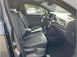 Volkswagen T-Roc R-Line 1.5TSI DSG/ CarPlay, ParkAssi, LED+