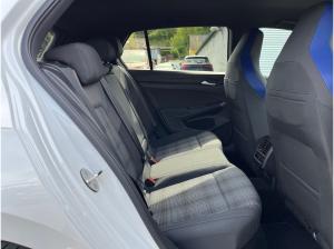 Volkswagen Golf VIII GTE 1.4 eHybrid DSG / Navi, LED+, RFK